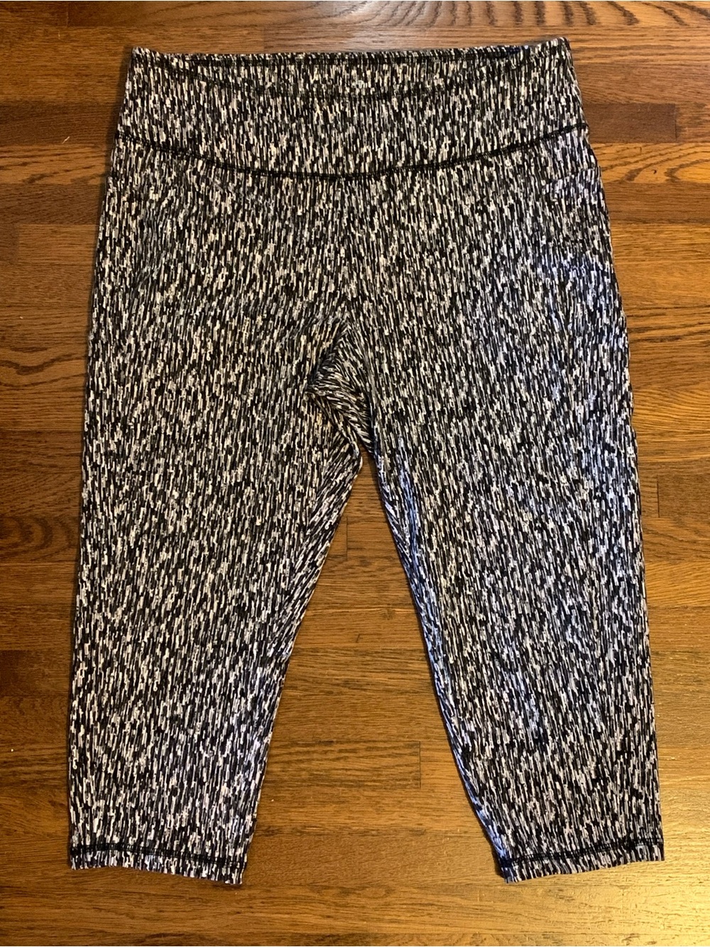 T by Talbots Workout Leggings Capri Size Large